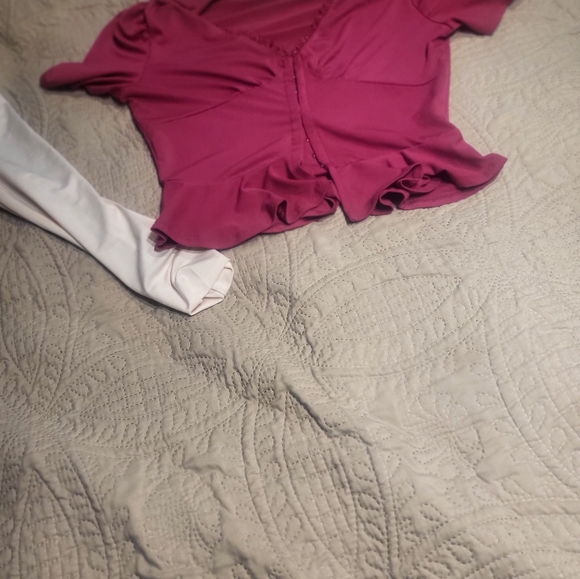 Tops for all occasions - Picture 3 of 8